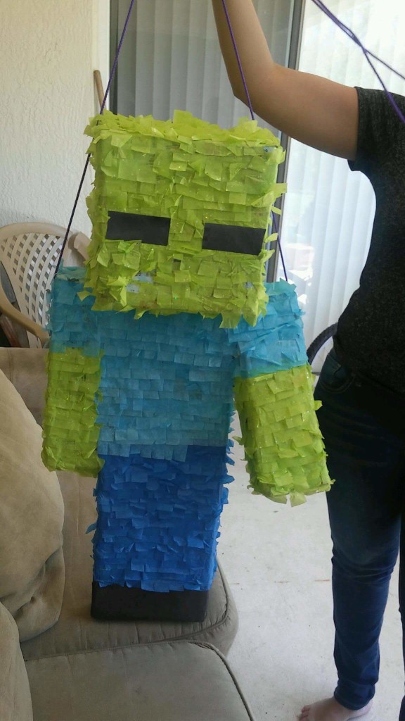 Minecraft zombie Piñata Boy