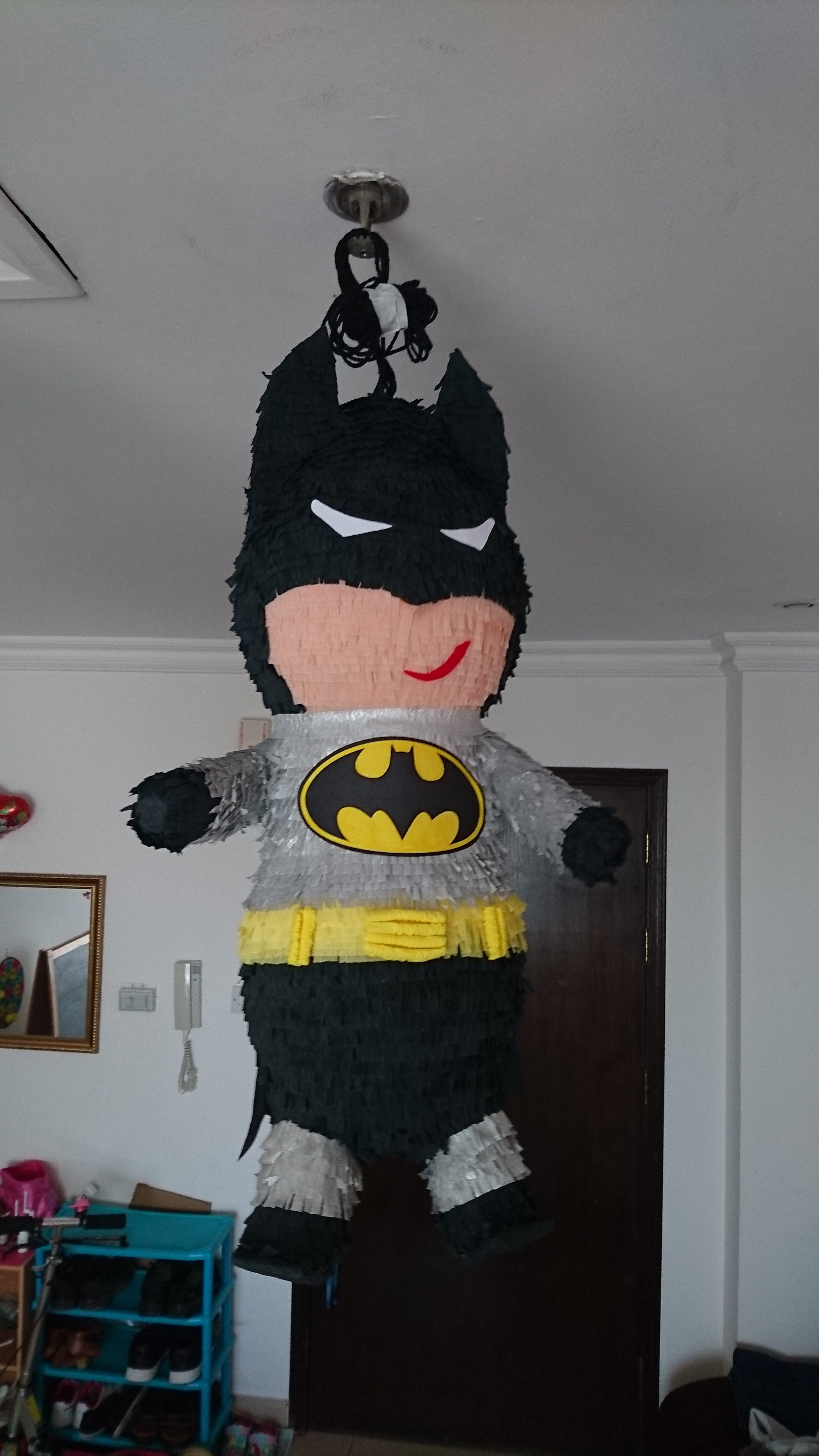 Batman piñata